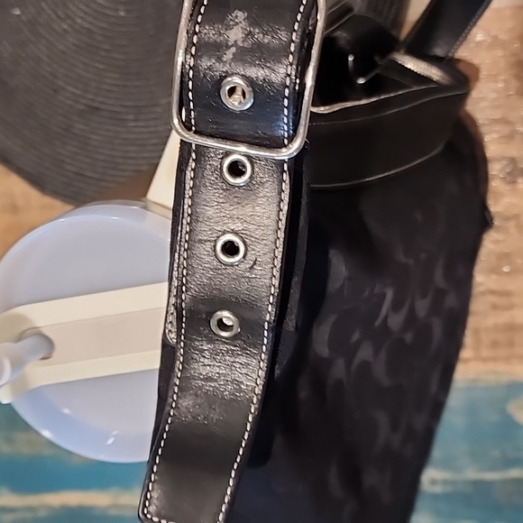 Vimtage Signature 34 Tote - Picture 11 of 14